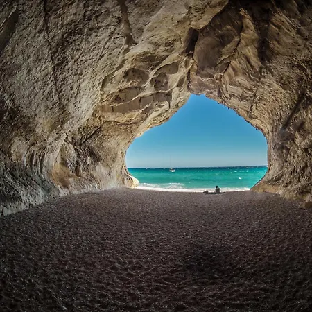 Monte Longu 3br2ba With Garden *